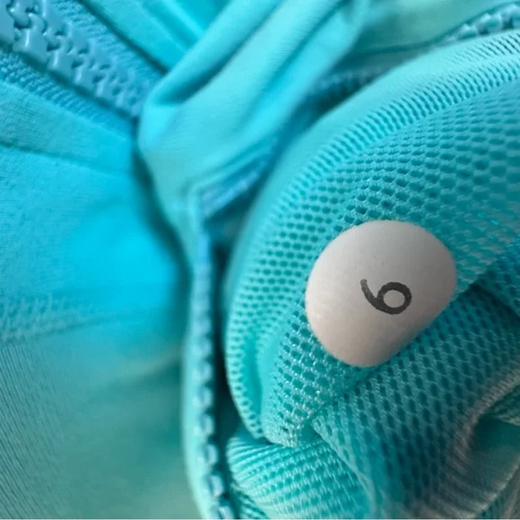 Lululemon Women's Half Moon Jacket Angel Blue Full Zip Hooded Jacket Size 6 Rare - Picture 7 of 8